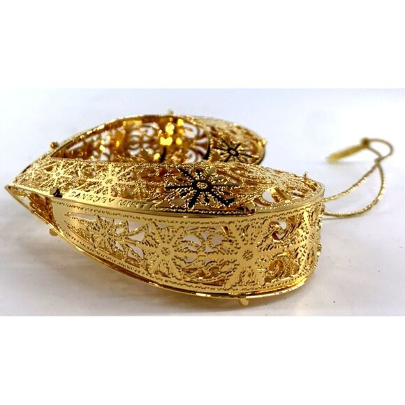 Danbury Mint Romantic Snowflake Inside a Heart 23K Gold Christmas Ornament 2006 - Picture 4 of 7